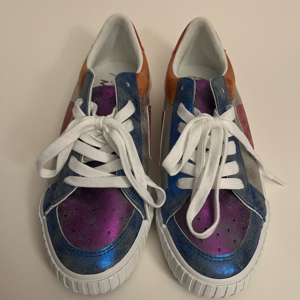 Willa Sneaker by Blowfish